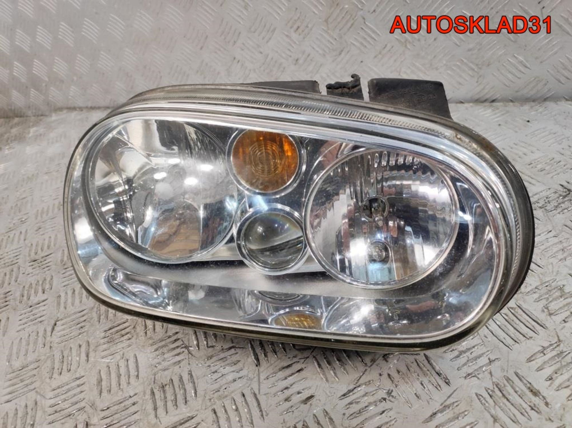 Фара правая Valeo VW Golf 4 1J1941016C - АвтоСклад31.рф - авторазборка контрактные б/у запчасти в г. Белгород Фара правая Valeo VW Golf 4 1J1941016C - АвтоСклад31.рф - авторазборка контрактные б/у запчасти в г. Белгород