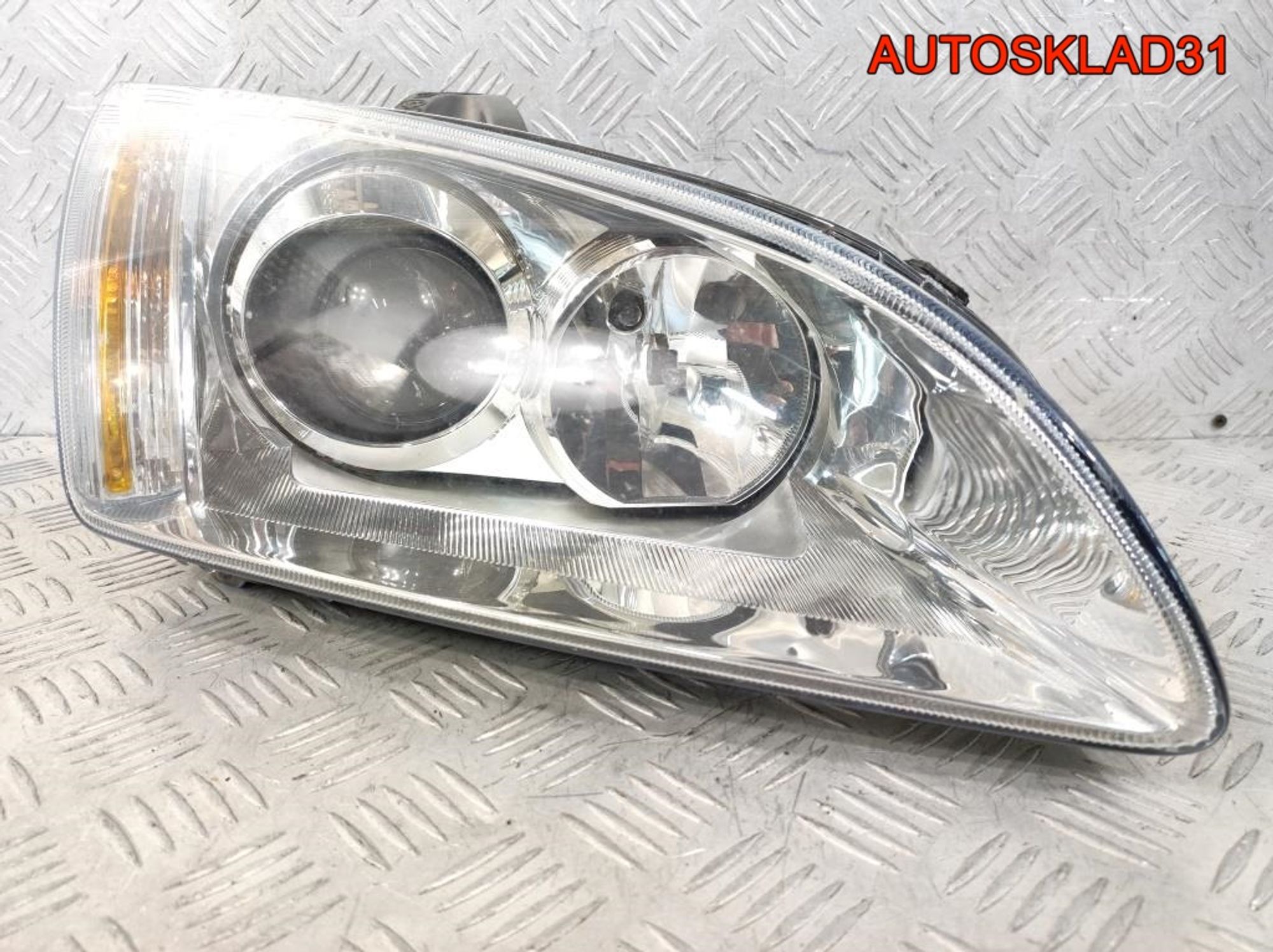 Фара правая линза Ford Focus 2 4M5113W029GD Дорест - АвтоСклад31.рф - авторазборка контрактные б/у запчасти в г. Белгород Фара правая линза Ford Focus 2 4M5113W029GD Дорест - АвтоСклад31.рф - авторазборка контрактные б/у запчасти в г. Белгород