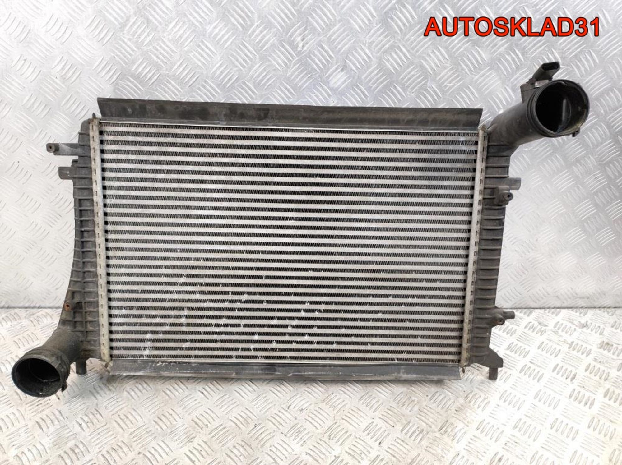 Интеркулер VW Passat B6 2,0 Дизель 3C0145803E - АвтоСклад31.рф - авторазборка контрактные б/у запчасти в г. Белгород Интеркулер VW Passat B6 2,0 Дизель 3C0145803E - АвтоСклад31.рф - авторазборка контрактные б/у запчасти в г. Белгород