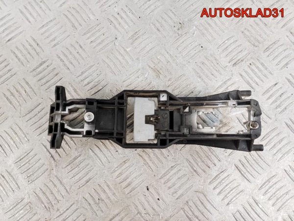 Рамка магнитолы Mercede W168 A1686802136 - АвтоСклад31.рф - авторазборка контрактные б/у запчасти в г. Белгород