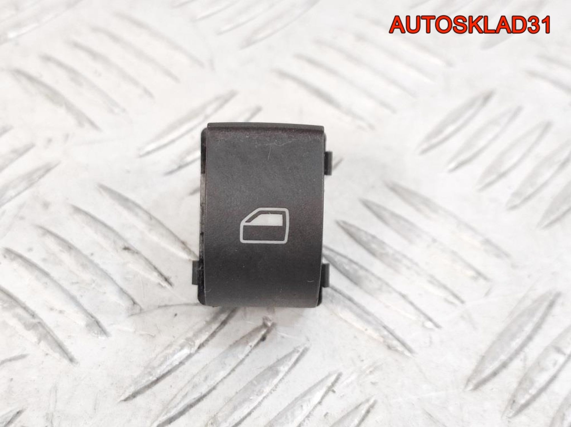 Кнопка стеклоподъемника Audi A2 8Z0959855B - АвтоСклад31.рф - авторазборка контрактные б/у запчасти в г. Белгород Кнопка стеклоподъемника Audi A2 8Z0959855B - АвтоСклад31.рф - авторазборка контрактные б/у запчасти в г. Белгород