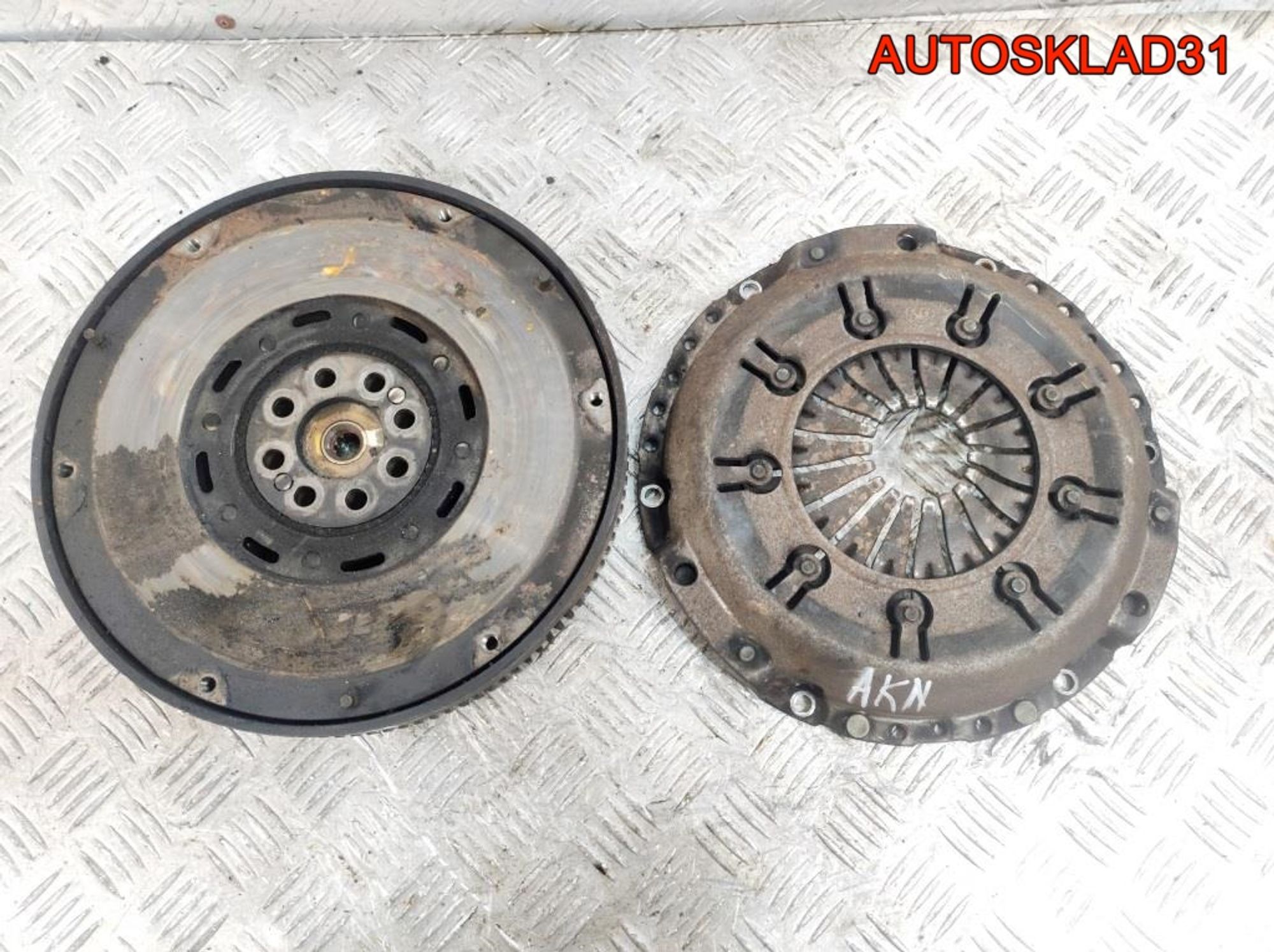 Маховик с корзиной Audi A6 C5 2,5 AKN Дизель 059105266A - АвтоСклад31.рф - авторазборка контрактные б/у запчасти в г. Белгород Маховик с корзиной Audi A6 C5 2,5 AKN Дизель 059105266A - АвтоСклад31.рф - авторазборка контрактные б/у запчасти в г. Белгород