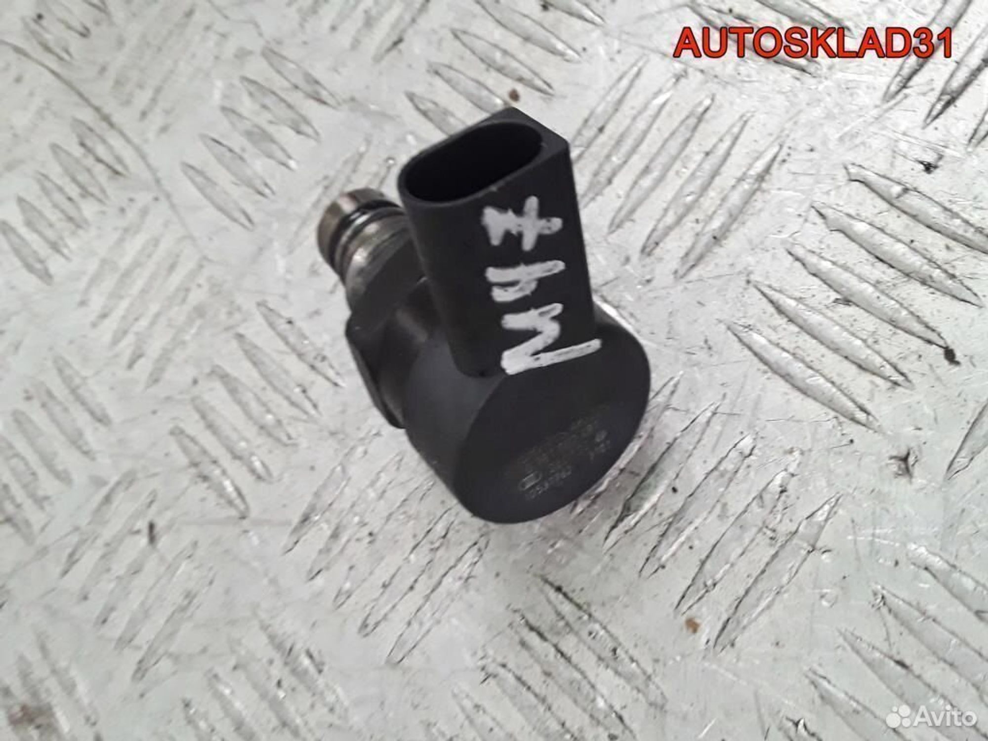 Регулятор давления топлива BMW E46 0281002481 - АвтоСклад31.рф - авторазборка контрактные б/у запчасти в г. Белгород Регулятор давления топлива BMW E46 0281002481 - АвтоСклад31.рф - авторазборка контрактные б/у запчасти в г. Белгород