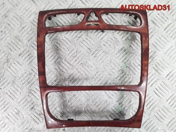 Планка под фонарь левая Opel Zafira A 90580803LH - АвтоСклад31.рф - авторазборка контрактные б/у запчасти в г. Белгород