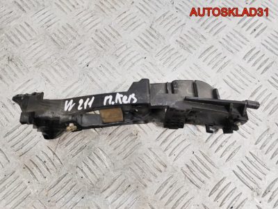 Кронштейн ручки передней левой Mercedes W211 A2037600334 - АвтоСклад31.рф - авторазборка контрактные б/у запчасти в г. Белгород