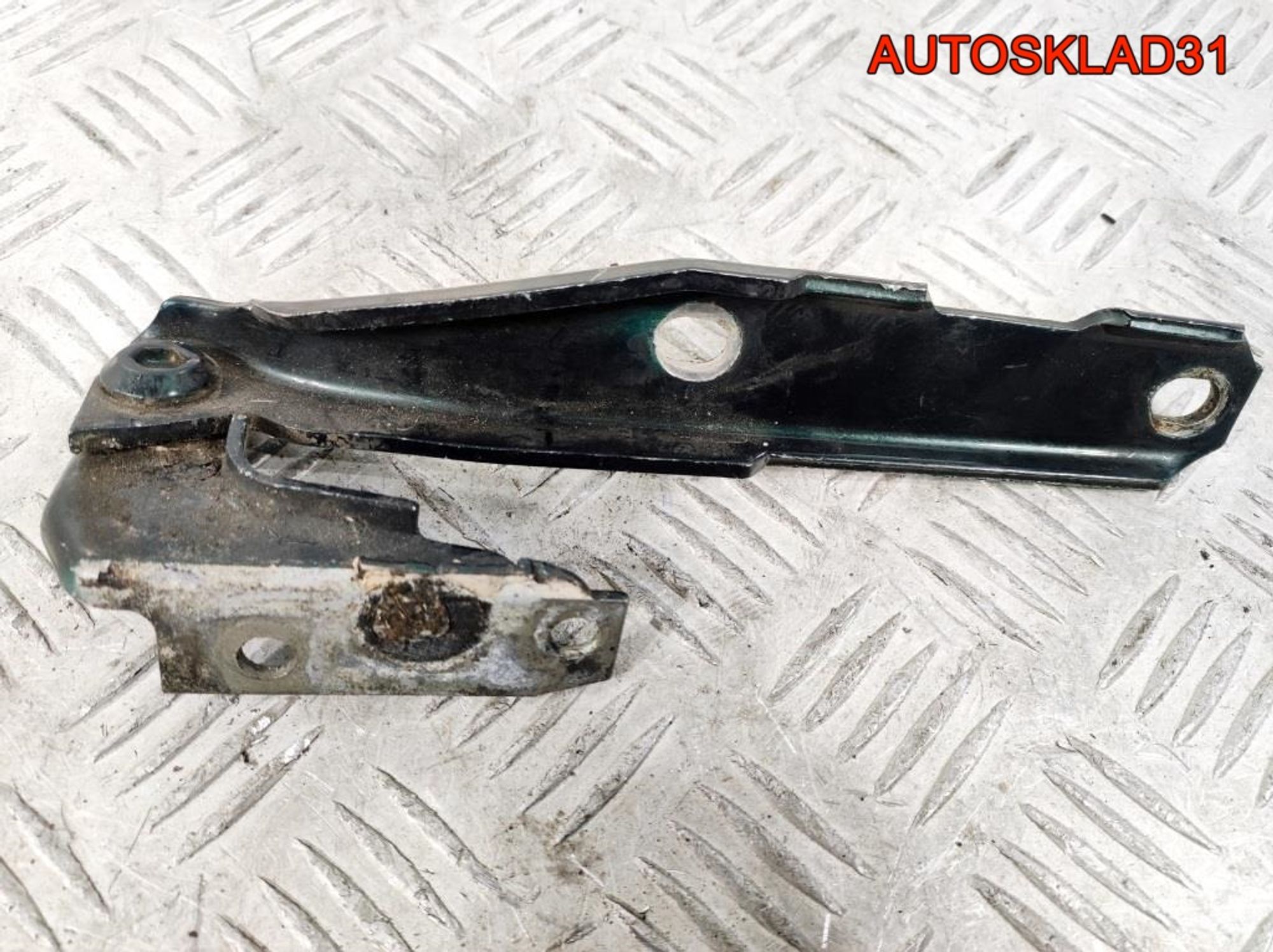 Петля капота левая Audi A6 C5 4B0823301D - АвтоСклад31.рф - авторазборка контрактные б/у запчасти в г. Белгород Петля капота левая Audi A6 C5 4B0823301D - АвтоСклад31.рф - авторазборка контрактные б/у запчасти в г. Белгород