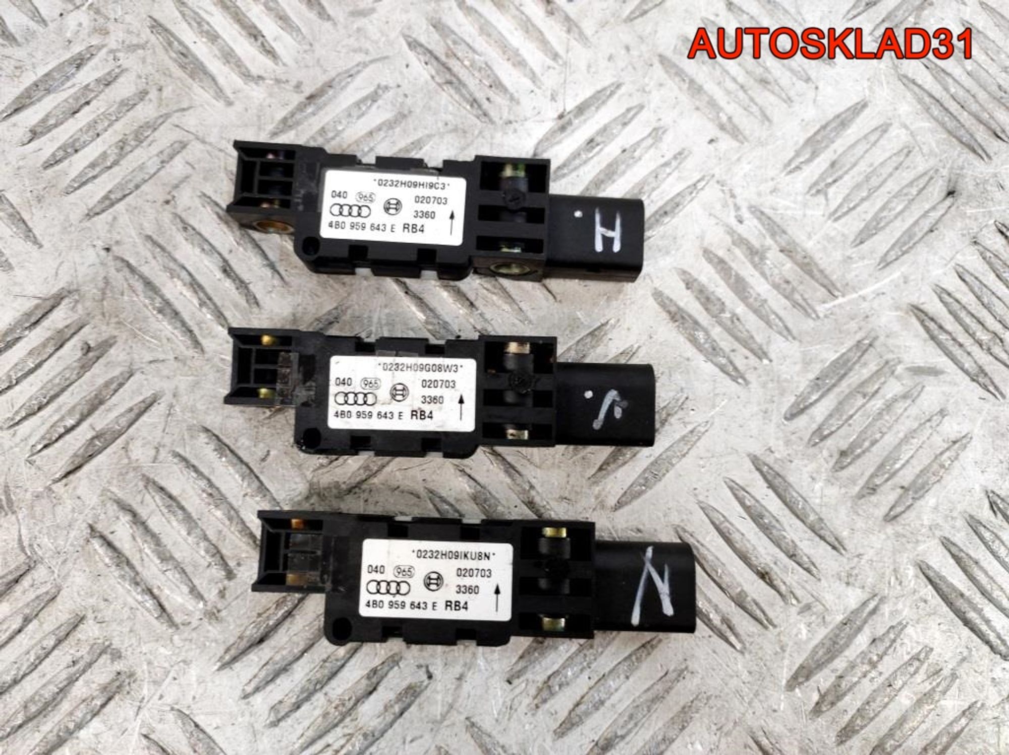Датчик удара VW Touareg 4B0959643E - АвтоСклад31.рф - авторазборка контрактные б/у запчасти в г. Белгород Датчик удара VW Touareg 4B0959643E - АвтоСклад31.рф - авторазборка контрактные б/у запчасти в г. Белгород