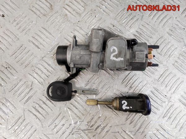 Патрубок интеркулера VW Passat B6 2.0 BMR 3C0145838B Дизель - АвтоСклад31.рф - авторазборка контрактные б/у запчасти в г. Белгород