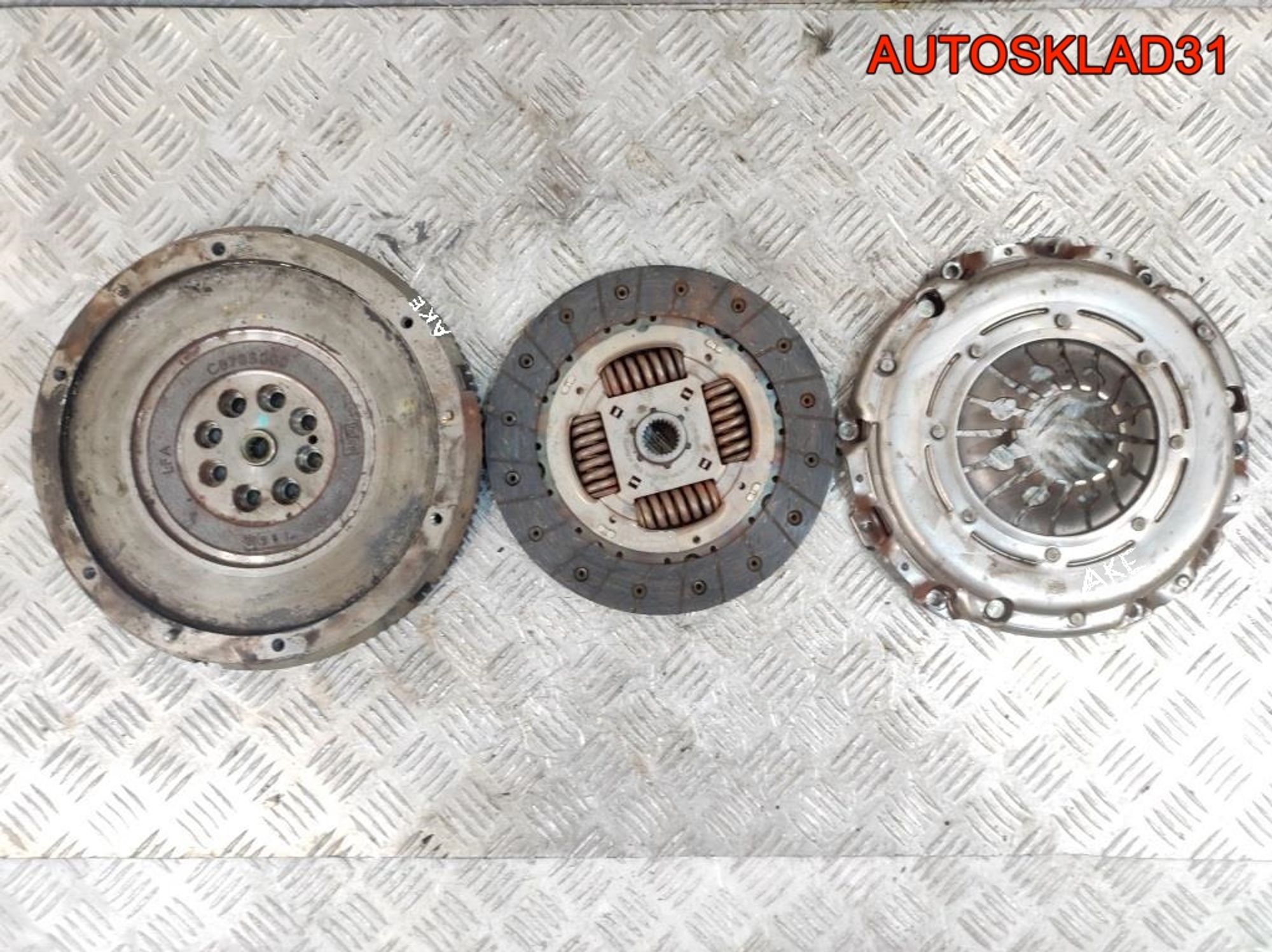 Комплект сцепления одномассовый Audi A6 C5 2,5 AKE C0703080 - АвтоСклад31.рф - авторазборка контрактные б/у запчасти в г. Белгород Комплект сцепления одномассовый Audi A6 C5 2,5 AKE C0703080 - АвтоСклад31.рф - авторазборка контрактные б/у запчасти в г. Белгород