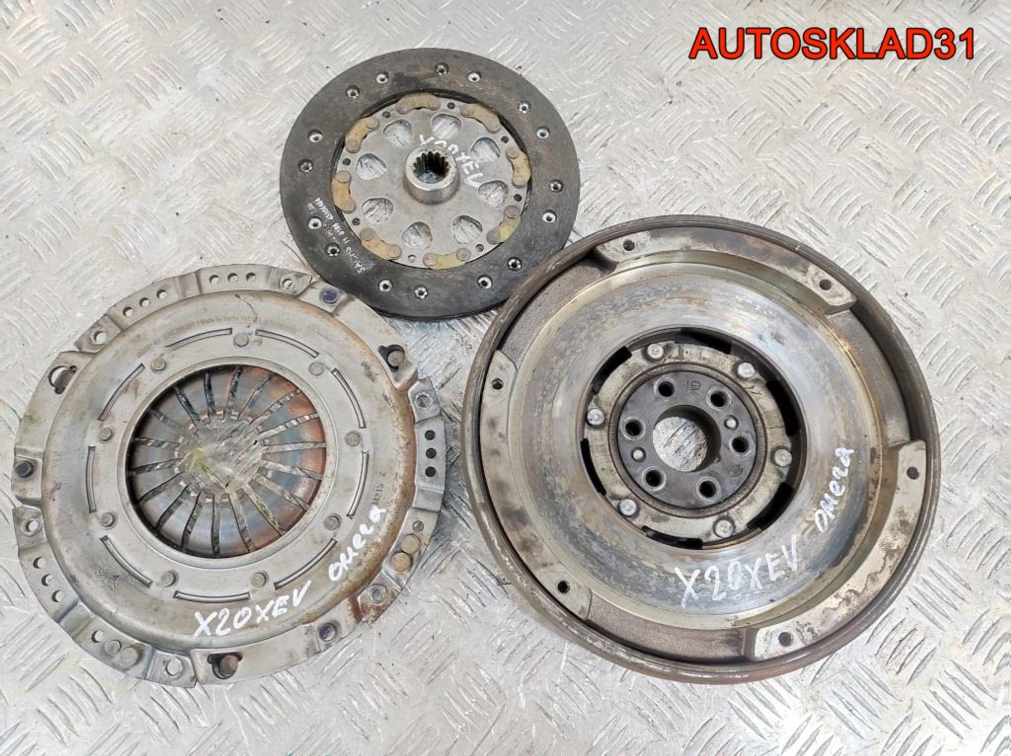 Комплект сцепления Opel Omega B 2,0 X20XEV 90543626 - АвтоСклад31.рф - авторазборка контрактные б/у запчасти в г. Белгород Комплект сцепления Opel Omega B 2,0 X20XEV 90543626 - АвтоСклад31.рф - авторазборка контрактные б/у запчасти в г. Белгород