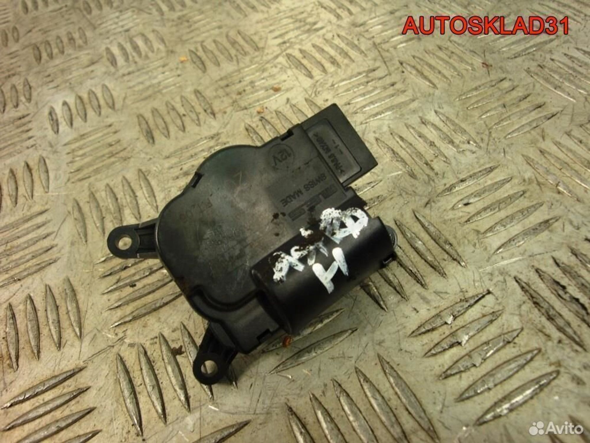 Моторчик заслонки печки Opel Astra H 52406339R06 - АвтоСклад31.рф - авторазборка контрактные б/у запчасти в г. Белгород Моторчик заслонки печки Opel Astra H 52406339R06 - АвтоСклад31.рф - авторазборка контрактные б/у запчасти в г. Белгород