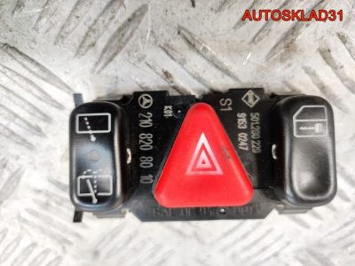 Кнопка аварийной сигнализации Mercedes Benz W210 - АвтоСклад31.рф - авторазборка контрактные б/у запчасти в г. Белгород