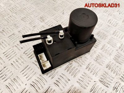 Компрессор центрального замка Audi A4 B5 8D0862257C - АвтоСклад31.рф - авторазборка контрактные б/у запчасти в г. Белгород