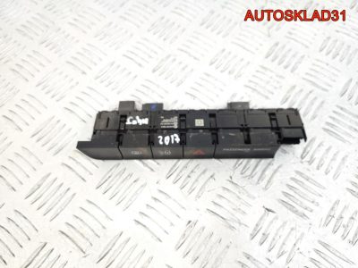 Блок кнопок Skoda Fabia 3 6V0927132A - АвтоСклад31.рф - авторазборка контрактные б/у запчасти в г. Белгород
