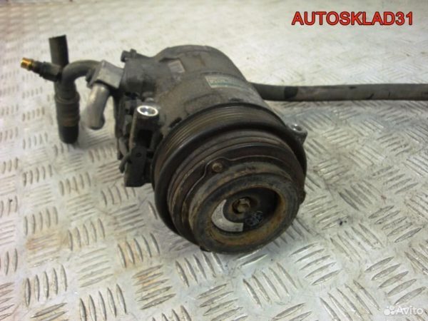 Кронштейн масляного фильтра Audi A4 B7 06B115417F - АвтоСклад31.рф - авторазборка контрактные б/у запчасти в г. Белгород