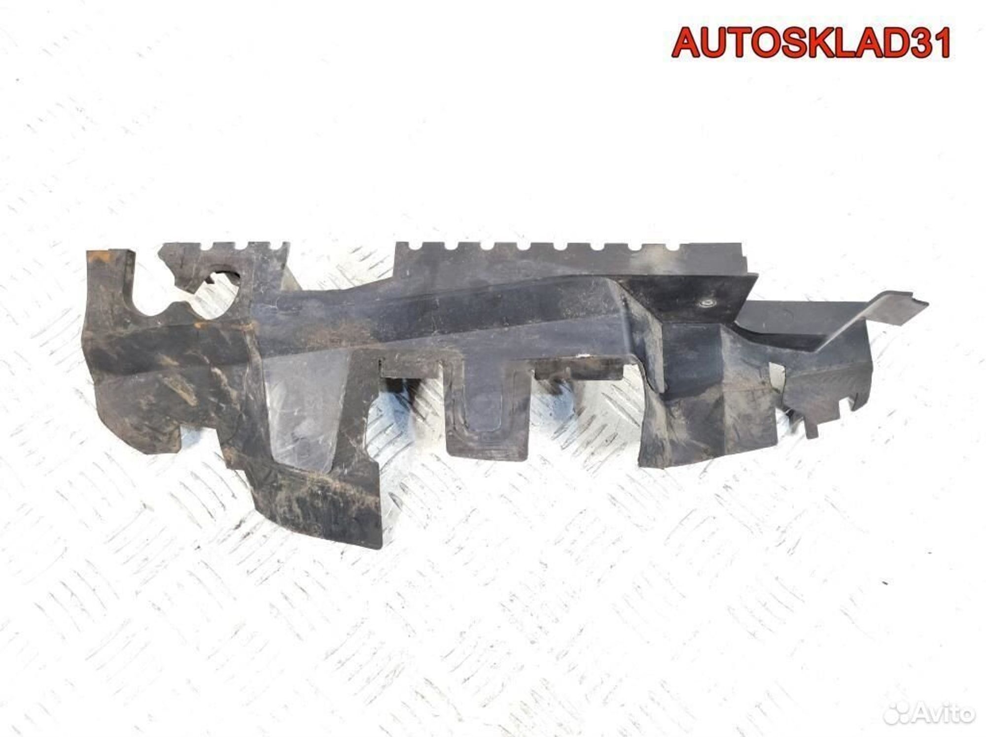 Воздуховод радиатора левый VW Passat B5 3B0121283D - АвтоСклад31.рф - авторазборка контрактные б/у запчасти в г. Белгород Воздуховод радиатора левый VW Passat B5 3B0121283D - АвтоСклад31.рф - авторазборка контрактные б/у запчасти в г. Белгород